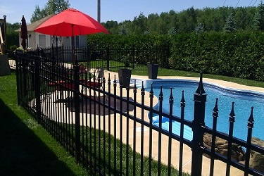 Clôture frost en maille de chaîne pour piscine sur la Rive-Nord